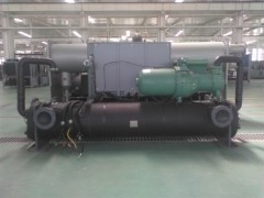 山东江瀚螺杆式水源热泵机组